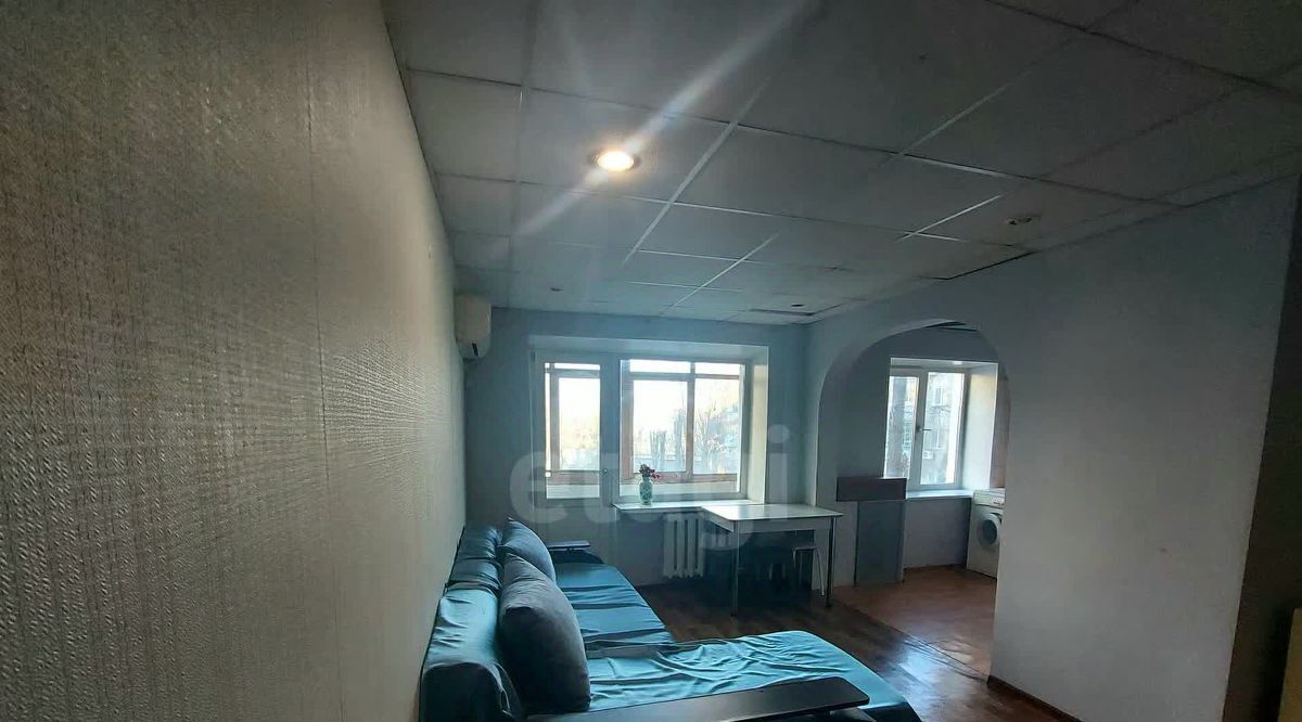 квартира г Саратов р-н Фрунзенский ул им Емлютина Д.В. 44б фото 5