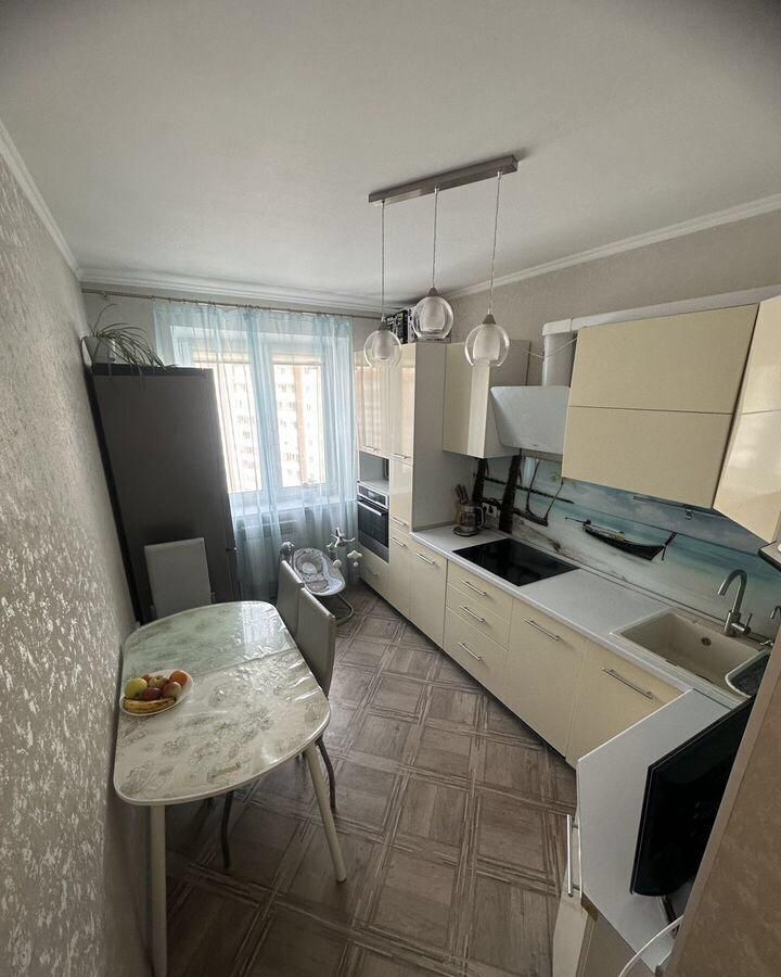 квартира г Тюмень р-н Ленинский ул Западносибирская 14 фото 1