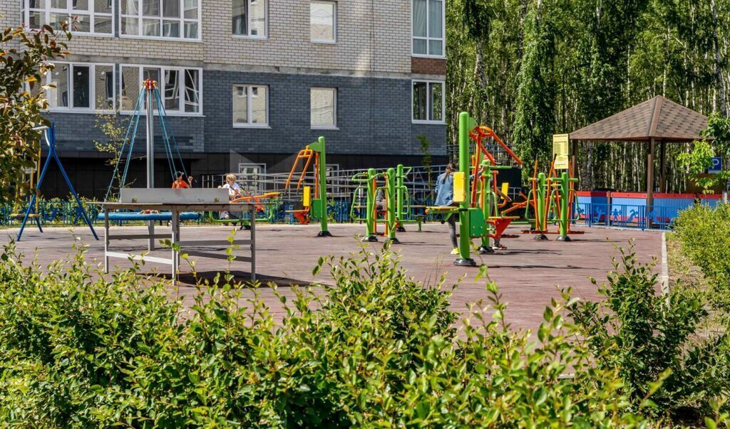 квартира г Тюмень ул Мельникайте 2к/5 фото 9