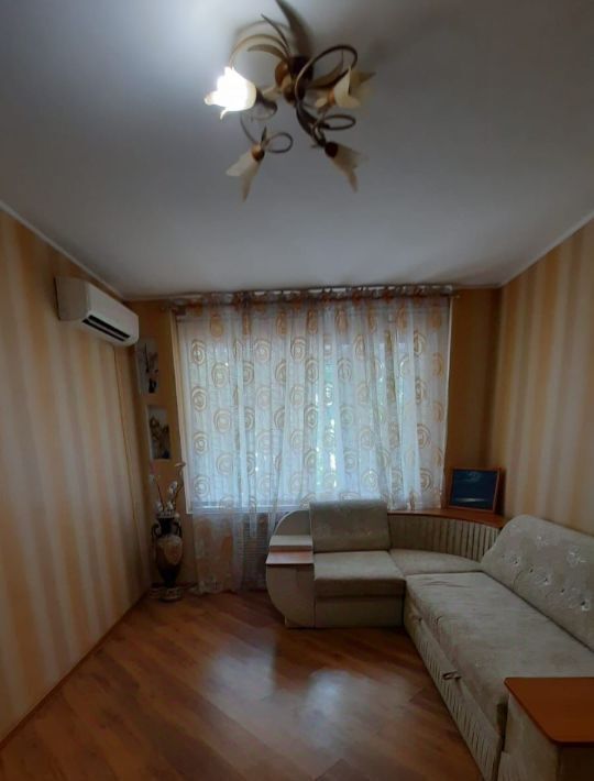 квартира г Астрахань р-н Ленинский мкр им Бабаевского ул Аксакова 13к/1 фото 4