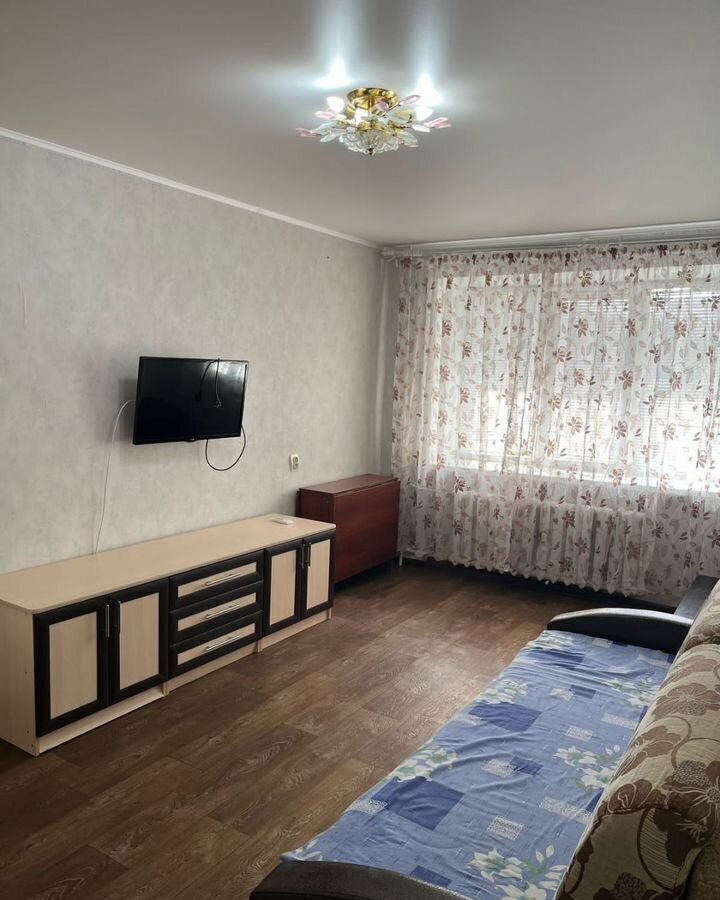квартира р-н Альметьевский г Альметьевск ул Гафиатуллина 1 Республика Татарстан Татарстан, муниципальное образование Альметьевск фото 2