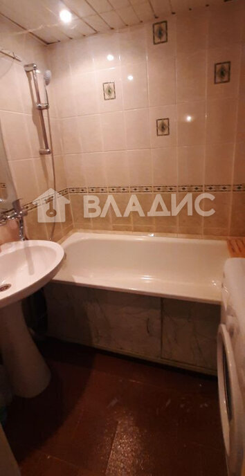 квартира г Тобольск мкр 7а 32а фото 7