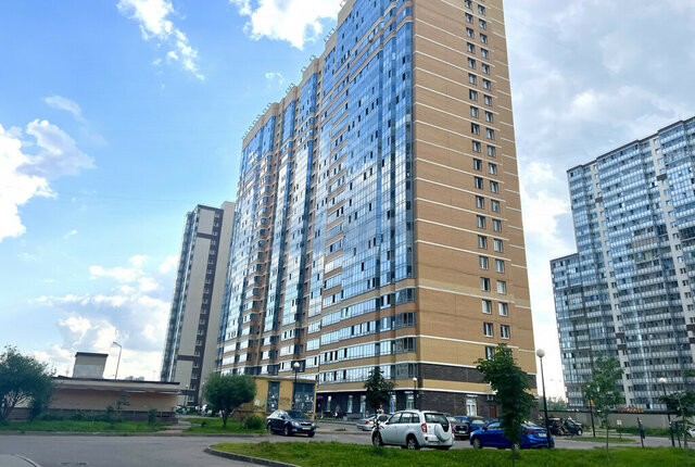 квартира Девяткино, Охтинская аллея, 10к 1 фото