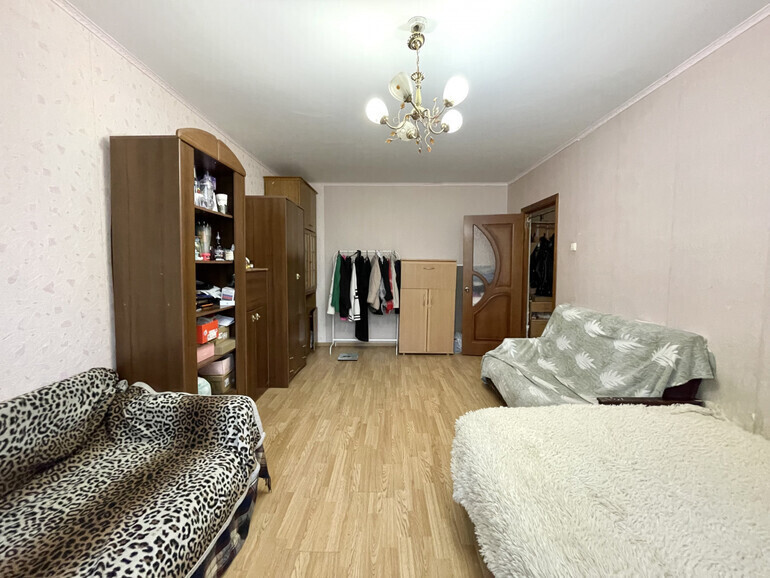квартира г Брянск р-н Советский ул Брянского Фронта 10 фото 3