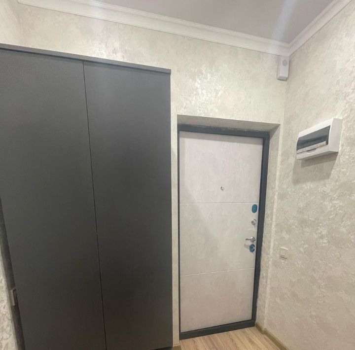 квартира г Краснодар р-н Карасунский ул им. Владимира Жириновского 1к/4 фото 8