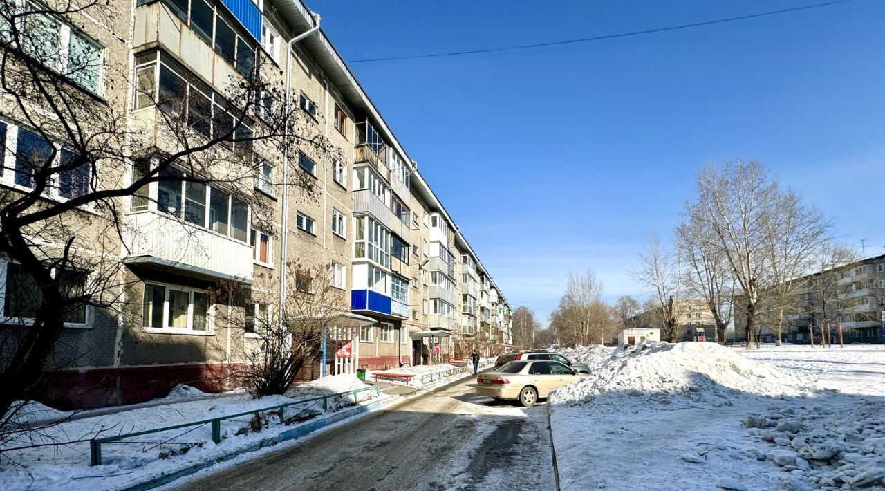 квартира г Новокузнецк р-н Заводской ул 40 лет ВЛКСМ 90 фото 3
