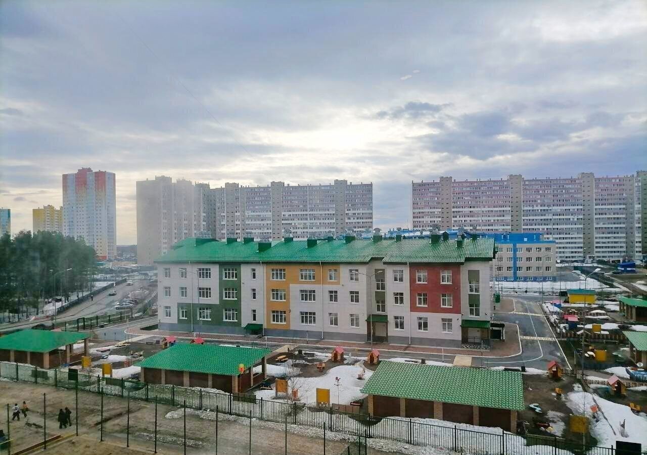 квартира г Сургут р-н Северный жилой ул Крылова 32 Сургут, Тюменская обл. фото 18