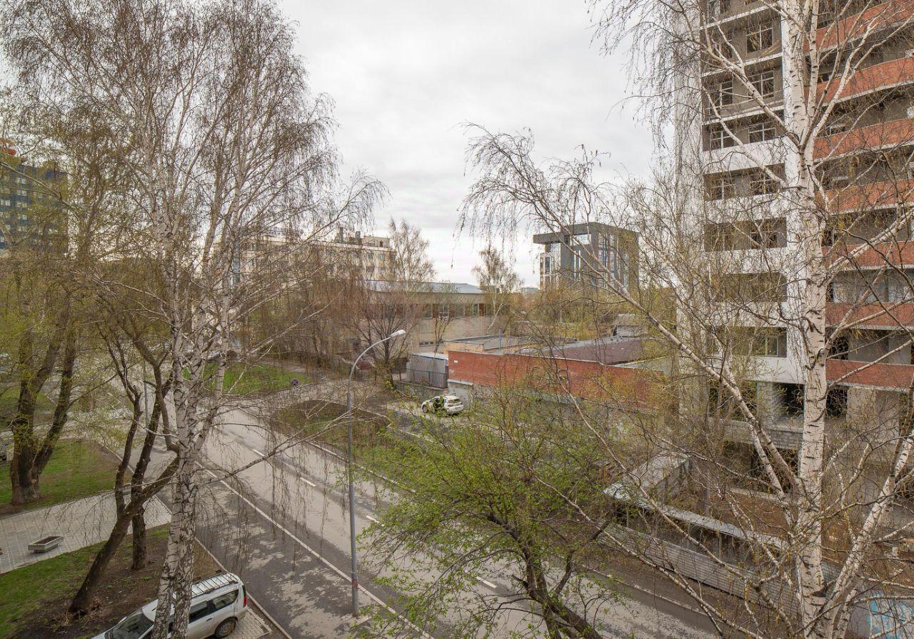 квартира г Екатеринбург р-н Октябрьский ул Бажова 189 фото 7
