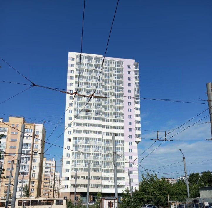 квартира г Челябинск р-н Калининский ул Братьев Кашириных 111б фото 10