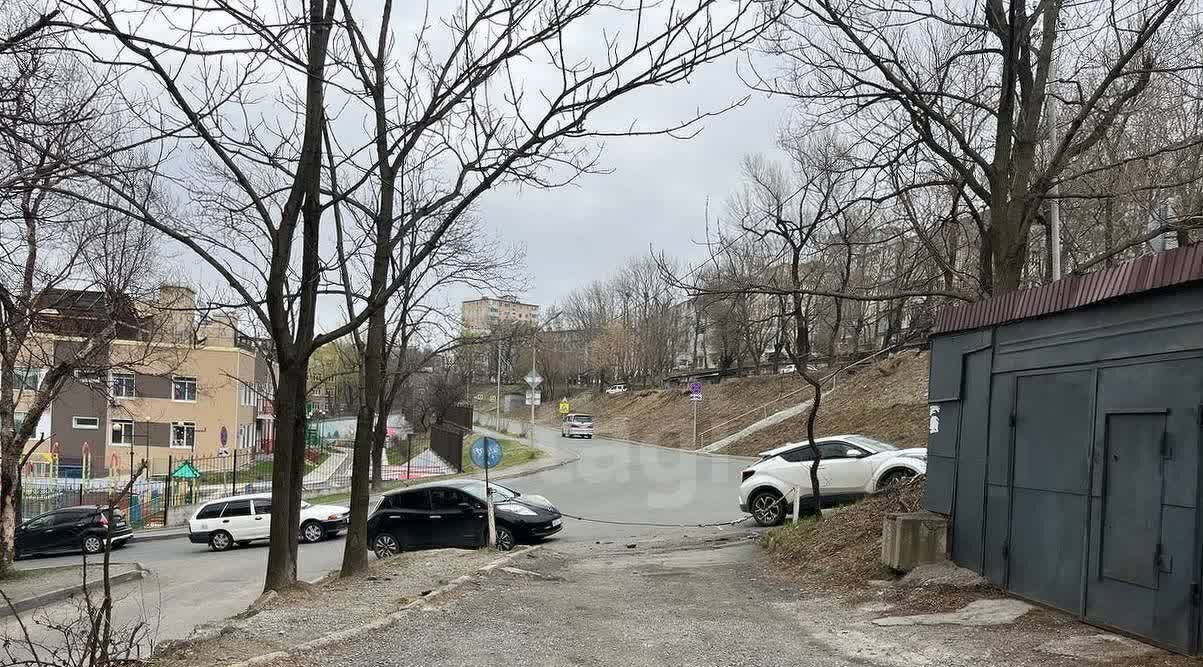 гараж г Владивосток р-н Первомайский ул Интернациональная 54 фото 17