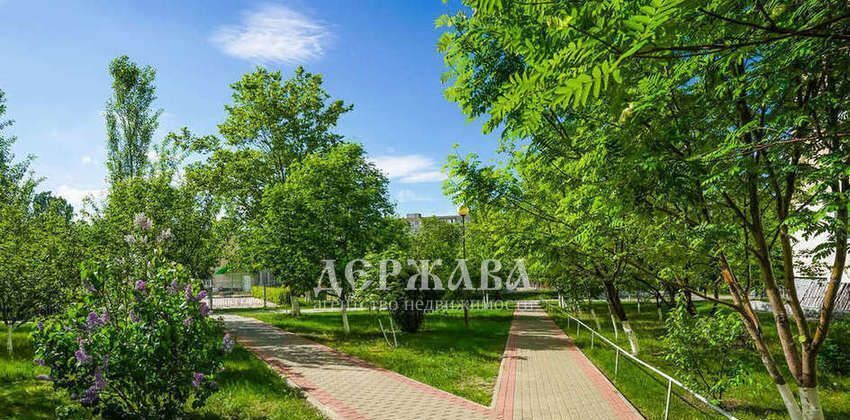 квартира г Старый Оскол мкр Королева 36 фото 2
