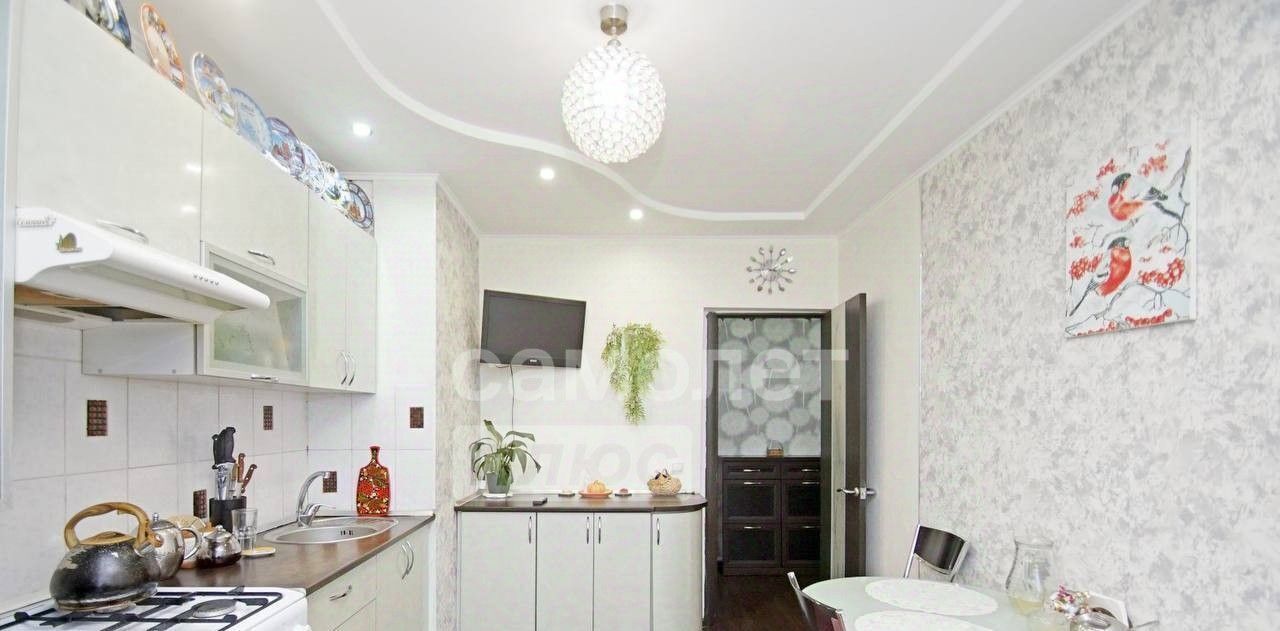 квартира г Омск р-н Центральный ул Завертяева 7к/2 фото 8