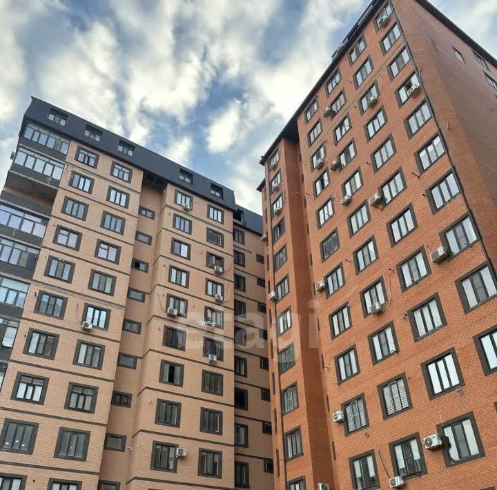 квартира г Махачкала р-н Ленинский ул Эльзы Ибрагимовой 27б фото 1