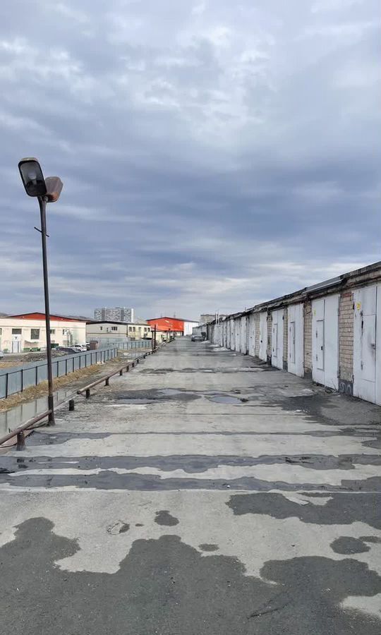 гараж г Тюмень р-н Ленинский ул Ветеранов труда 38 фото 9