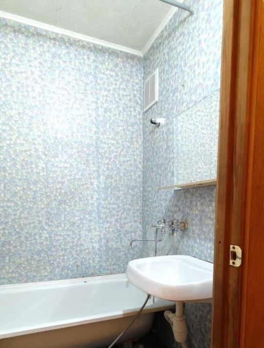 квартира г Белгород Западный ул Есенина 50а фото 15