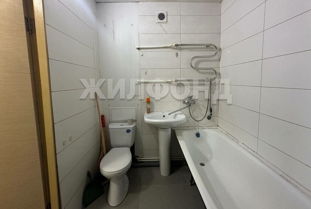 квартира г Новосибирск р-н Ленинский ул Ватутина 37 Площадь Маркса фото 6