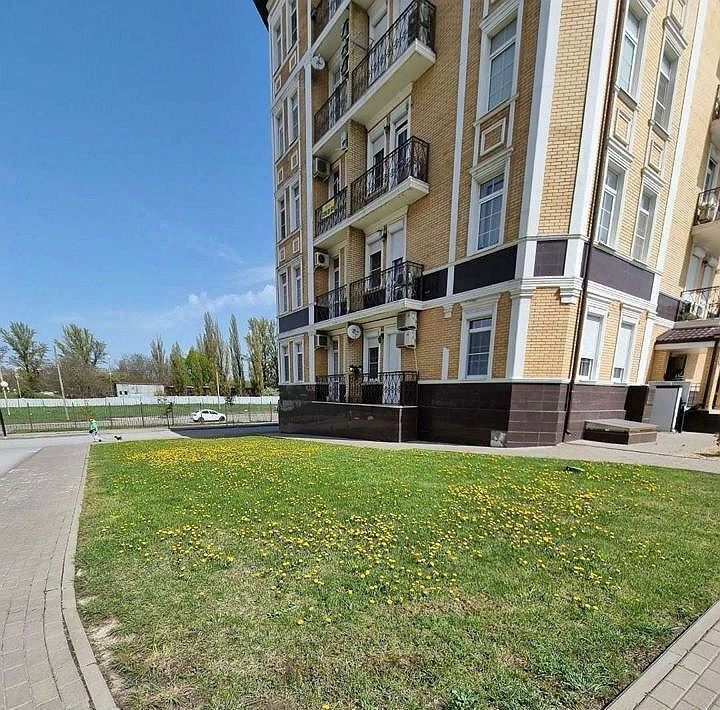 квартира г Ростов-на-Дону р-н Железнодорожный ул 3-я Круговая 66а Три сквера фото 14