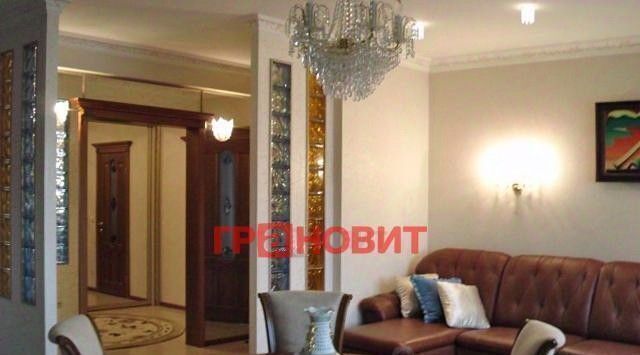 квартира г Новосибирск р-н Центральный Октябрьская ул Сибревкома 7/1 фото 3