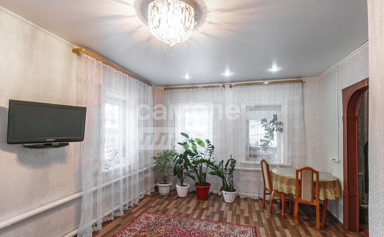 дом г Омск р-н Центральный ул 21-я Линия фото 6