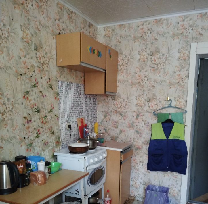 комната г Красноярск р-н Свердловский ул Парашютная 23 фото 3