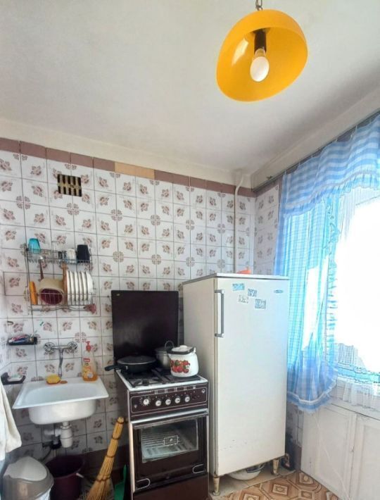 квартира г Курск р-н Центральный ул Димитрова 9 фото 6