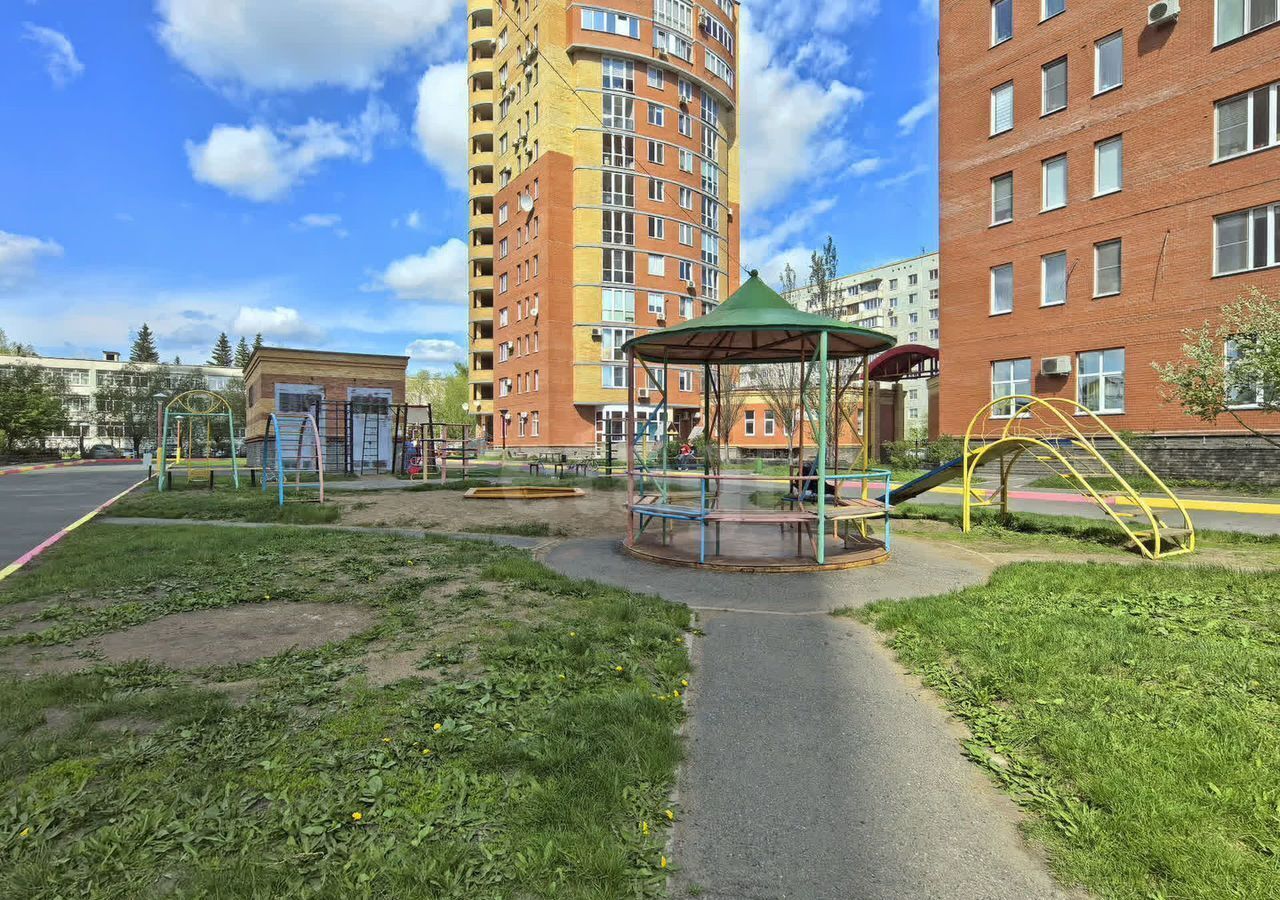 квартира г Омск р-н Центральный ул Декабристов 114 фото 23