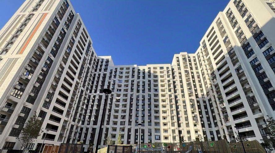 квартира г Краснодар р-н Прикубанский ул Питерская 40к/2 фото 1