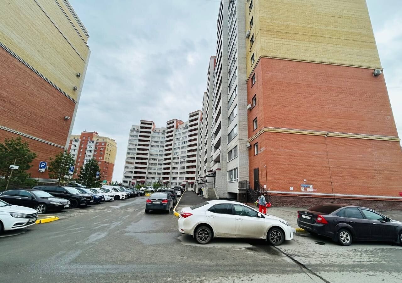 квартира г Омск р-н Кировский ул Перелета 23 фото 24