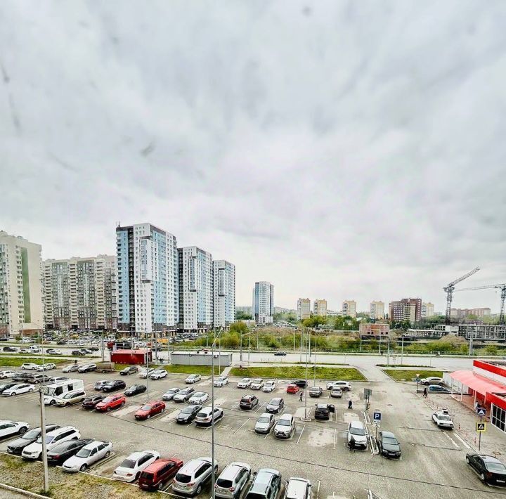 квартира г Омск р-н Кировский ул Перелета 23 фото 18