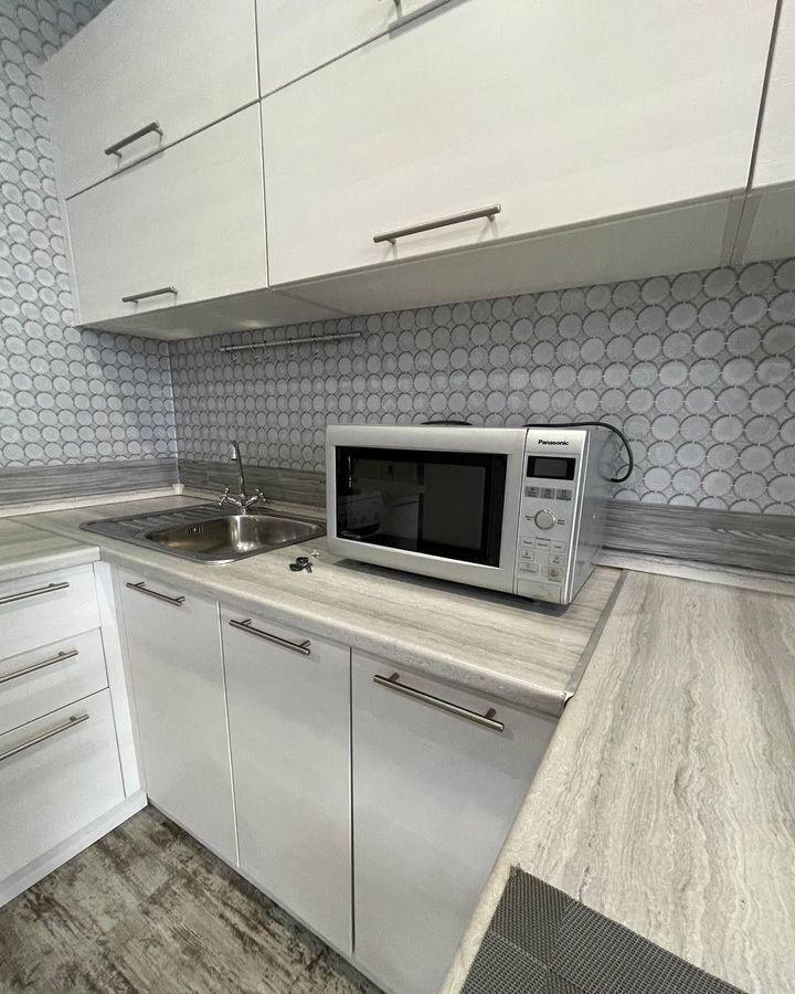 квартира г Красноярск р-н Свердловский ул Карамзина 14 фото 3