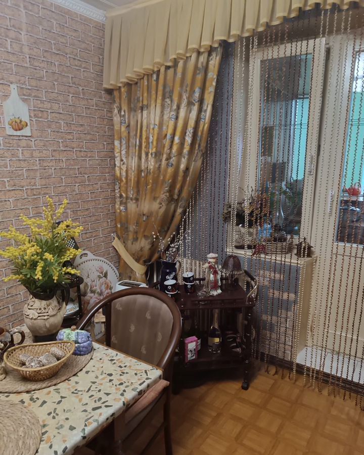 квартира г Тольятти р-н Автозаводский 16 квартал ул Автостроителей 15 фото 2