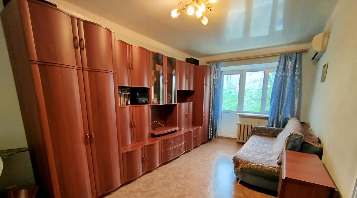 квартира г Астрахань р-н Ленинский пл Вокзальная 3/41 фото 1