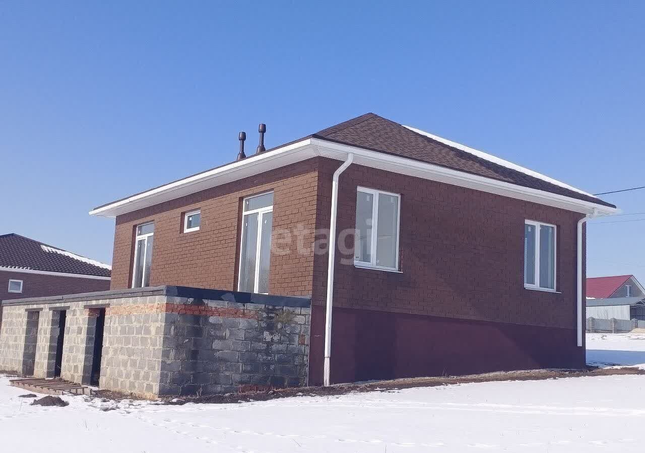 дом р-н Яковлевский г Строитель ул Ягодная фото 3