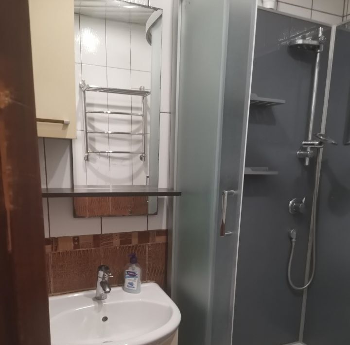 квартира г Омск р-н Центральный ул 24-я Северная 210 фото 14