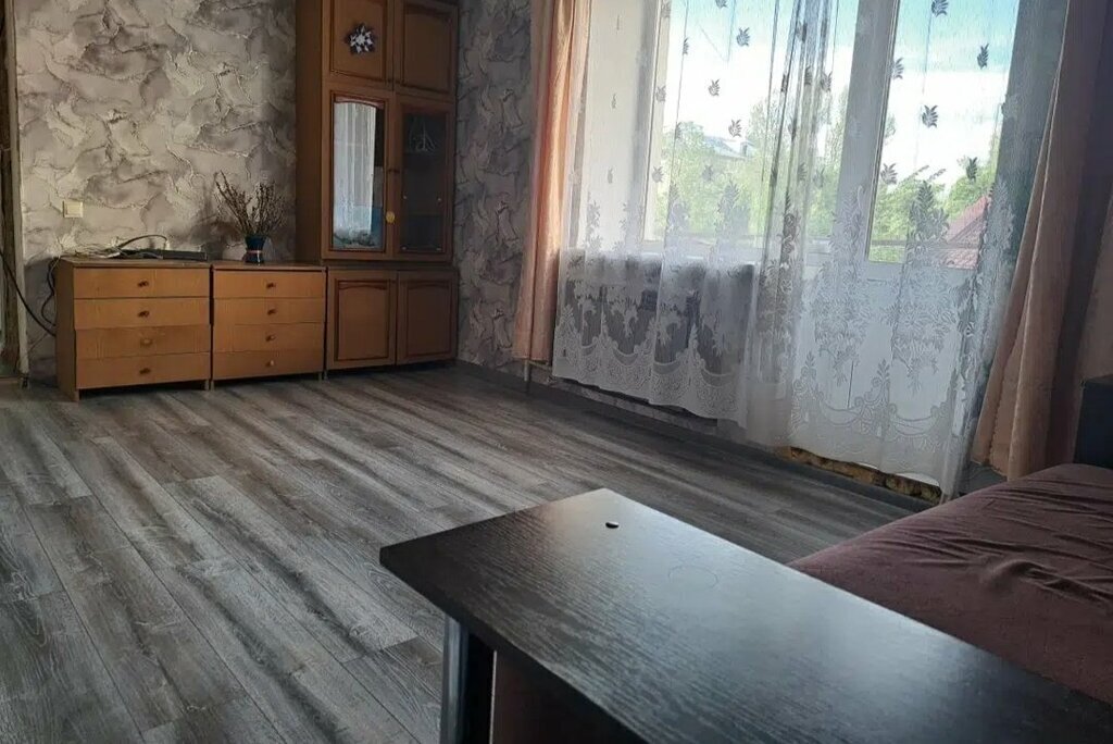 квартира г Саратов р-н Кировский ул им Жуковского Н.Е. 4 фото 3