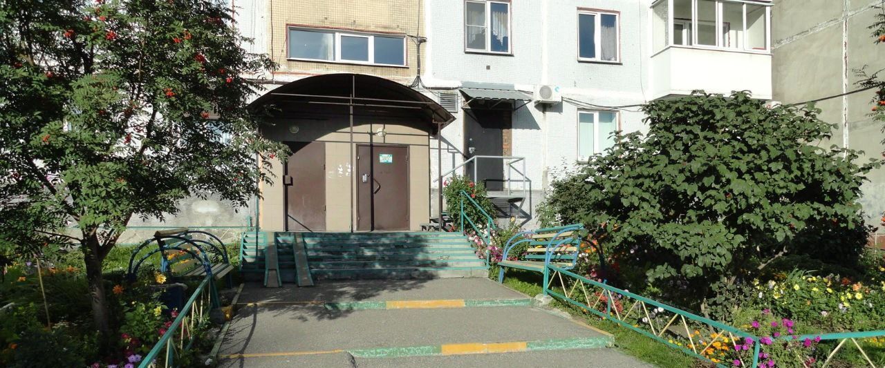 квартира г Новокузнецк р-н Центральный пр-кт Дружбы 69 фото 1