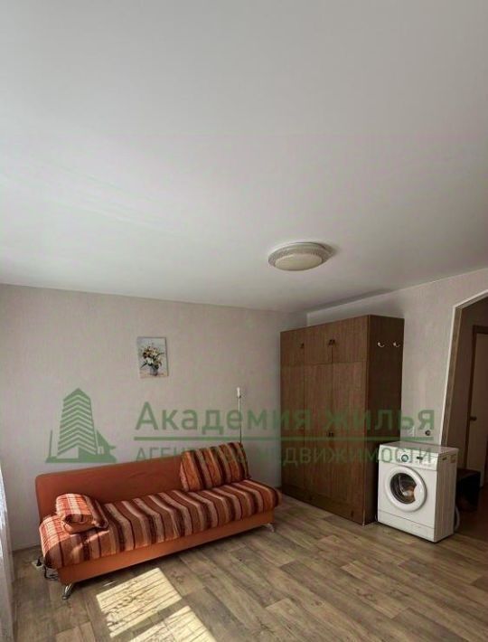 комната г Саратов р-н Кировский проезд 2-й Магнитный 42 фото 1