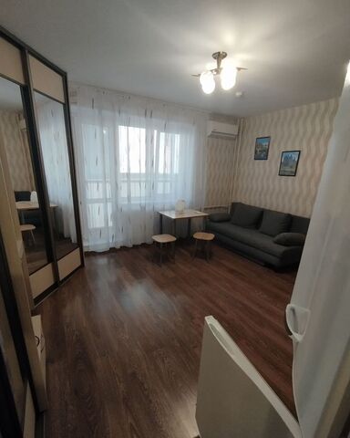 квартира р-н Калининский ул Университетская Набережная 52 фото