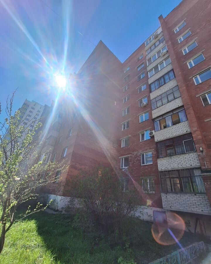 квартира г Тюмень р-н Центральный ул Велижанская 72 фото 1