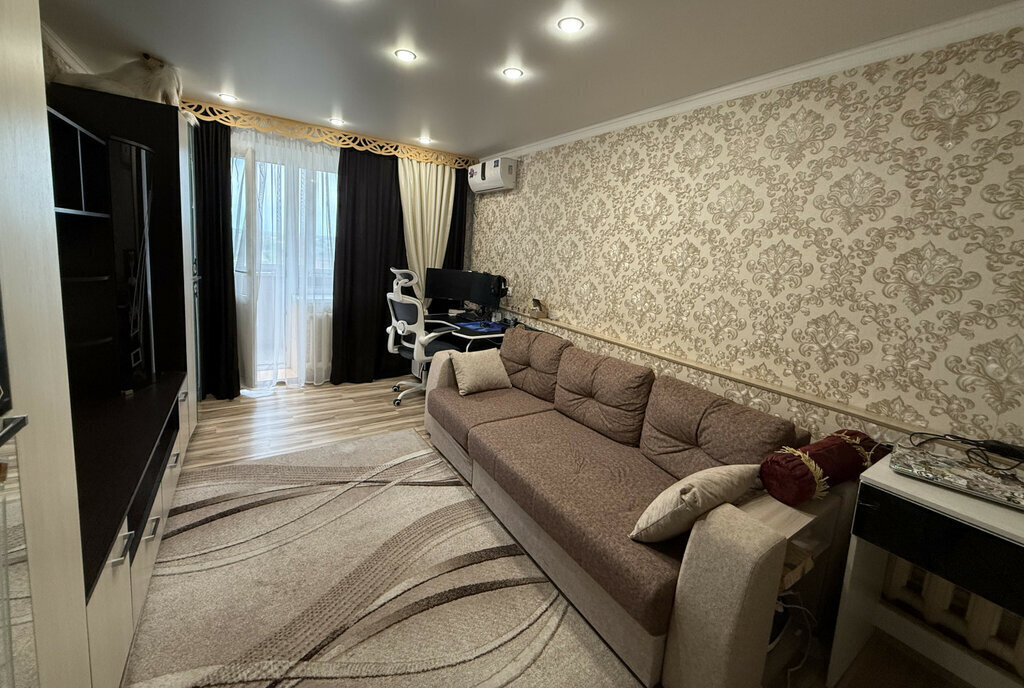 квартира р-н Ейский г Ейск ул Красная 57/1 фото 2