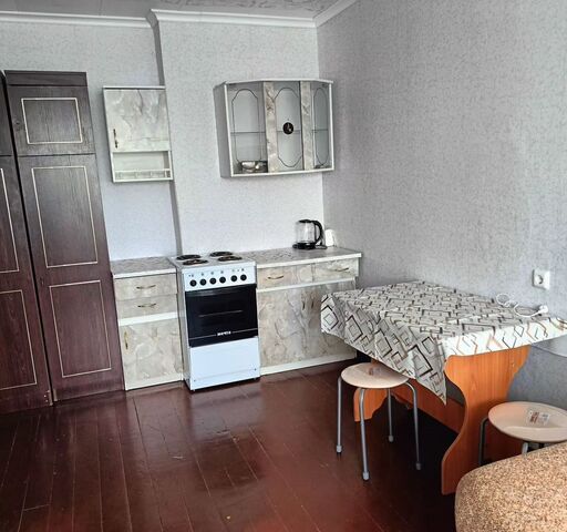 комната р-н Калининский ул Молодогвардейцев 33 фото