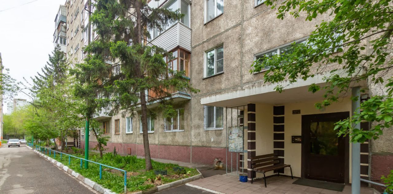 квартира г Омск р-н Центральный ул Волочаевская 17ж фото 32