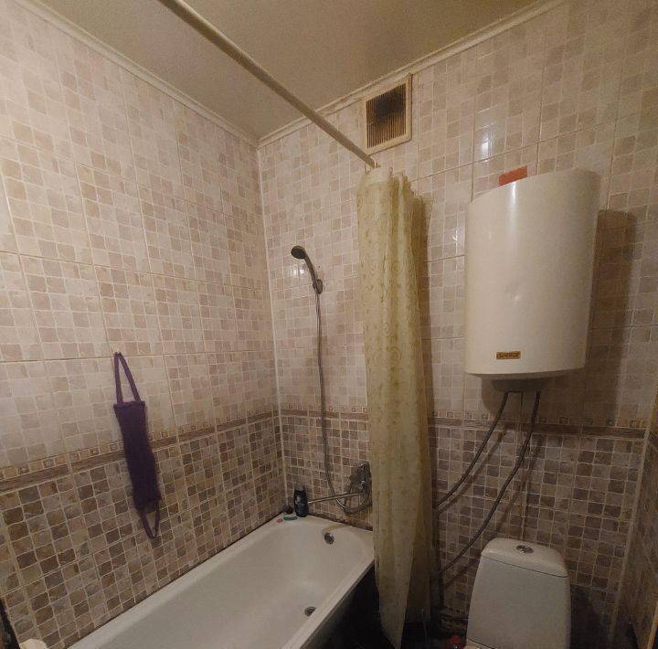 квартира г Саратов р-н Заводской ул Крекингская 35/21 фото 5