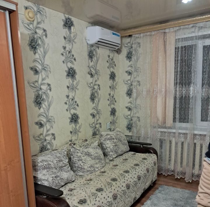комната г Волгоград р-н Дзержинский ул Рионская 24 фото 5