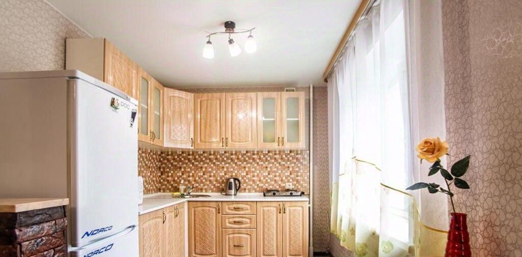 комната г Кемерово р-н Центральный ул 50 лет Октября 21а фото 12