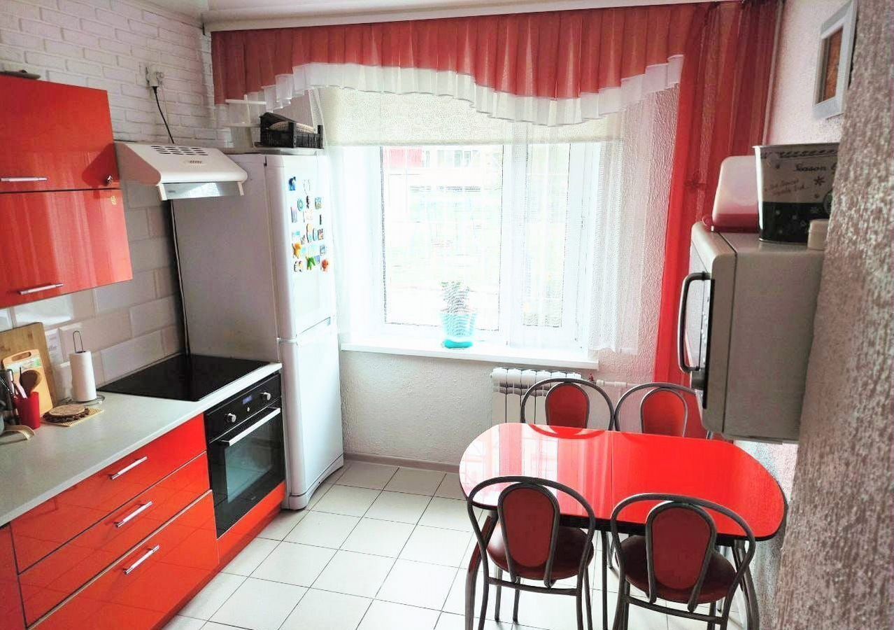 квартира г Омск р-н Кировский ул Ватутина 24/1 фото 10