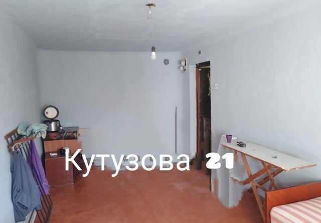 комната АБ район ул Михаила Кутузова 21 фото