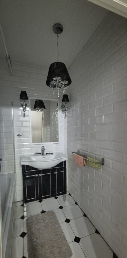 квартира г Екатеринбург Чкаловская ул Чапаева 23 фото 12