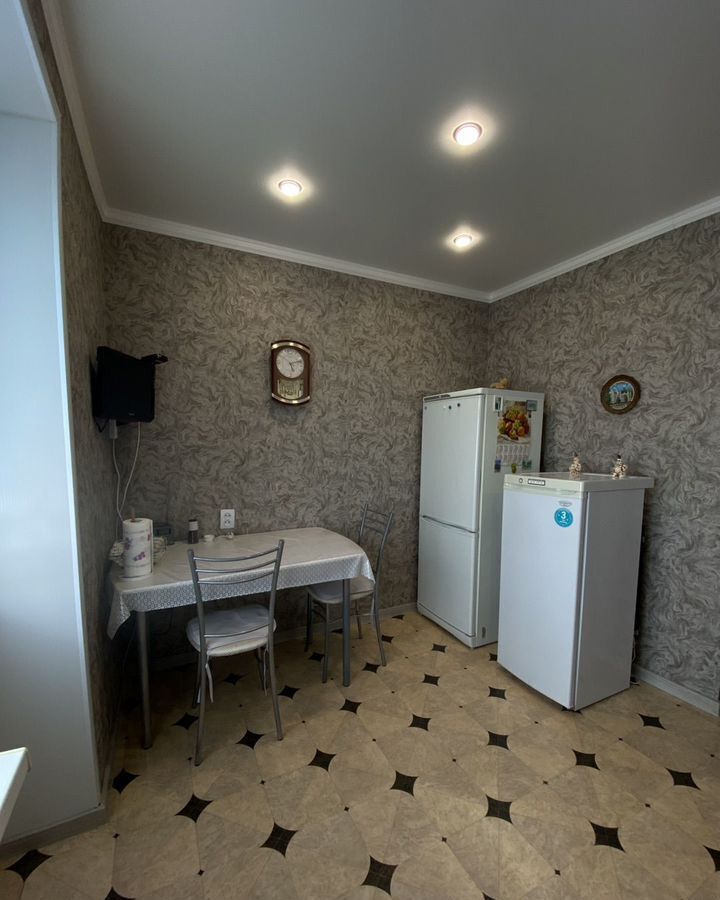 квартира г Астрахань р-н Трусовский пр-кт Бумажников 15к/1 фото 6