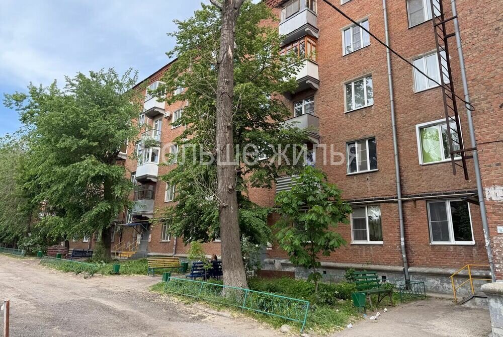 квартира г Волгоград р-н Краснооктябрьский ул им. Хользунова 21 фото 20